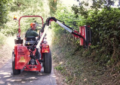 Buy the Winton Hedge Cutter | Handy Compact Tractors & Machinery