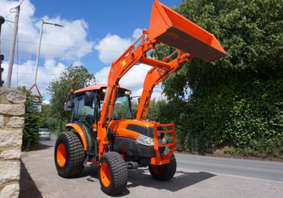 Kubota L4240 compact tractor with loader